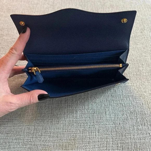 PRADA Saffiano Wave Continental Flap Wallet Bluette & Azzurro - Picture 2 of 15
